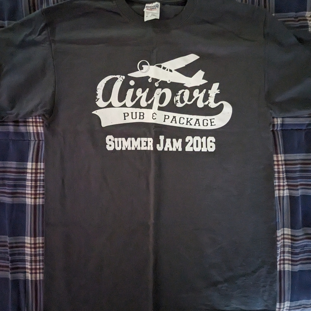 Airport pub and package summer jam t-shirt‎